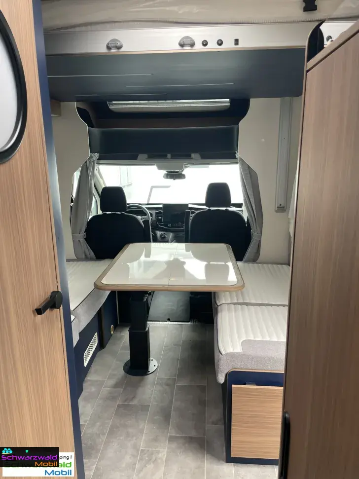 Fahrzeugbild Rimor SAILER 56 Autom., Markise, große Küche hinten #14