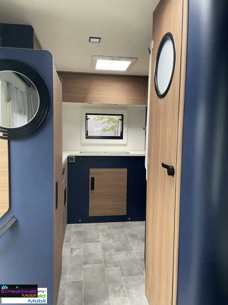 Fahrzeugbild Rimor SAILER 56 Autom., Markise, große Küche hinten #15