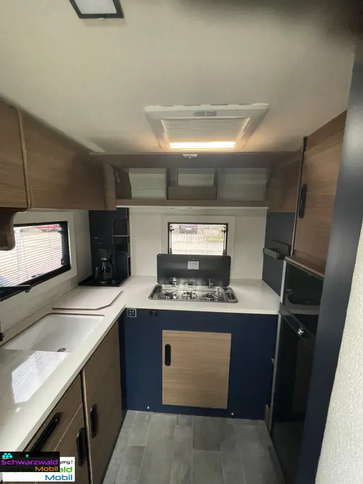 Fahrzeugbild Rimor SAILER 56 Autom., Markise, große Küche hinten #21