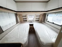 Fahrzeugbild Hobby De Luxe 460 SL/Bettverbreitung/Vorzeltsteckdose #6