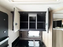 Fahrzeugbild Hobby De Luxe 460 SL/Bettverbreitung/Vorzeltsteckdose #12