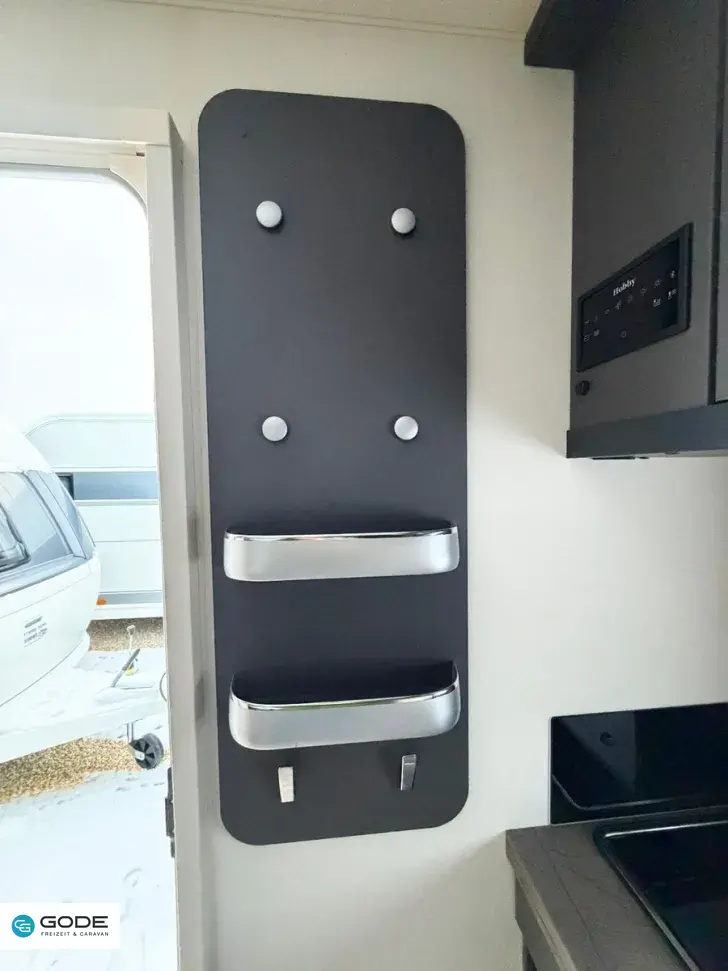 Fahrzeugbild Hobby De Luxe 460 SL/Bettverbreitung/Vorzeltsteckdose #18