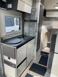 Fahrzeugbild Forster T 669 EB 165 PS * Automatik * Hubbett #9