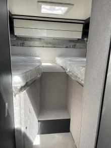 Fahrzeugbild Forster T 669 EB 165 PS * Automatik * Hubbett #11