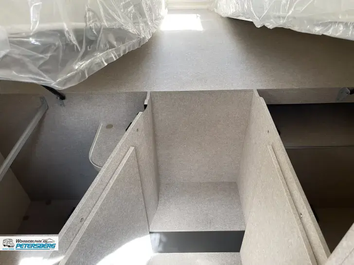 Fahrzeugbild Forster T 669 EB 165 PS * Automatik * Hubbett #15