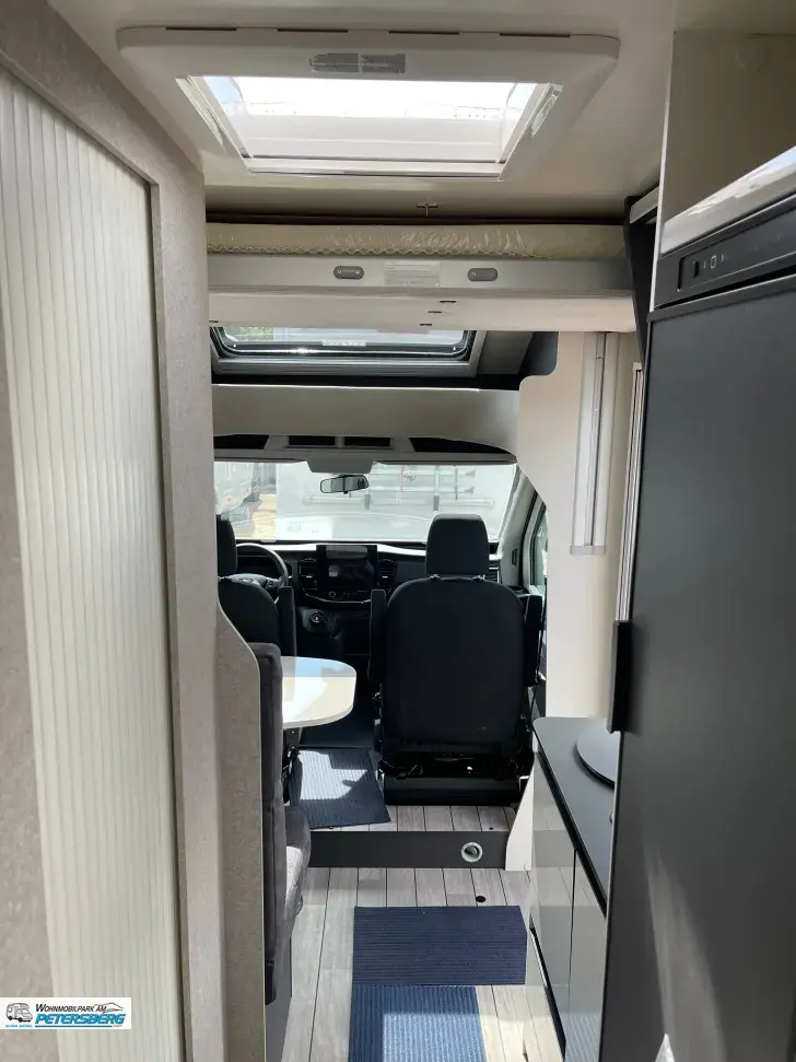 Fahrzeugbild Forster T 669 EB 165 PS * Automatik * Hubbett #19