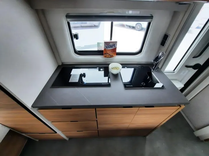 Fahrzeugbild Dethleffs Nomad 490 EST Verfüg./Sparen Sie 4.445,- € #13