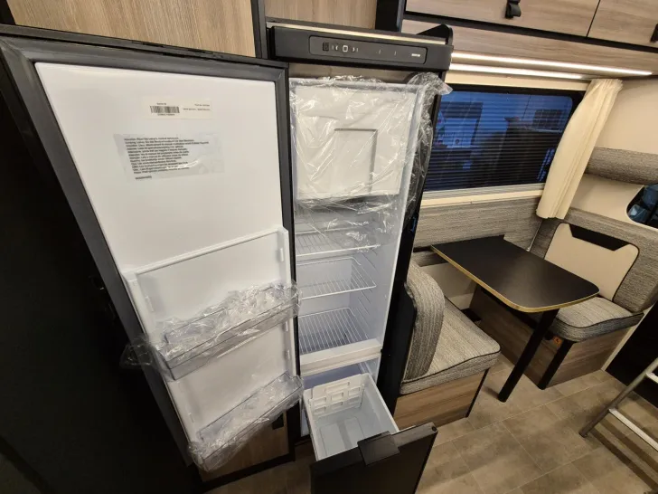 Fahrzeugbild Rimor Kilig 9 7 Gurtplätze/Automatik/4100kg/Solar #16