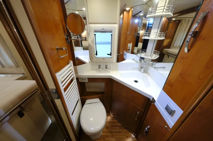 Fahrzeugbild Phoenix Liner 8800 MBX/Automatik/Queensbett/TOP-Fahrzeug #17