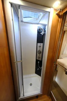 Fahrzeugbild Phoenix Liner 8800 MBX/Automatik/Queensbett/TOP-Fahrzeug #18