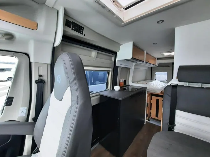 Fahrzeugbild Sunlight Camper Van Cliff 640 X Verfüg./Sparen Sie 3.101,- € #7