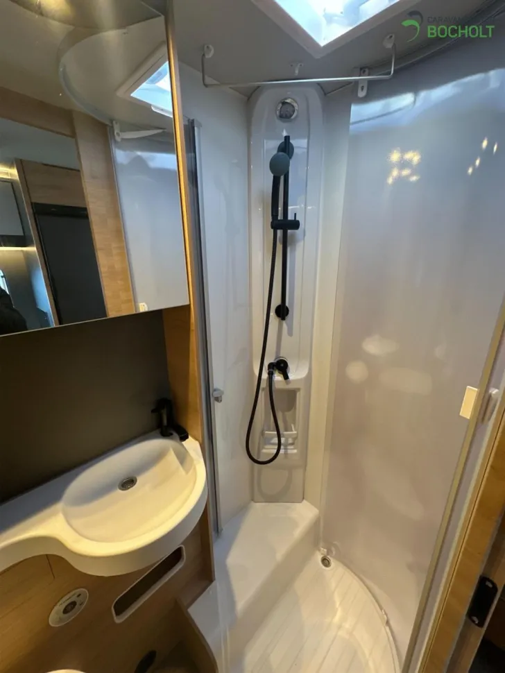 Fahrzeugbild Knaus LIVE TI 700 MEG ACC / Lithium / Dachklima / LTE #8