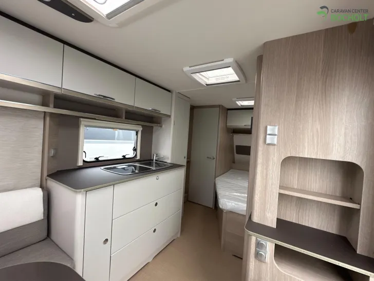 Fahrzeugbild Bürstner Premio 455 TS 1700 kg / Duschpaket #7