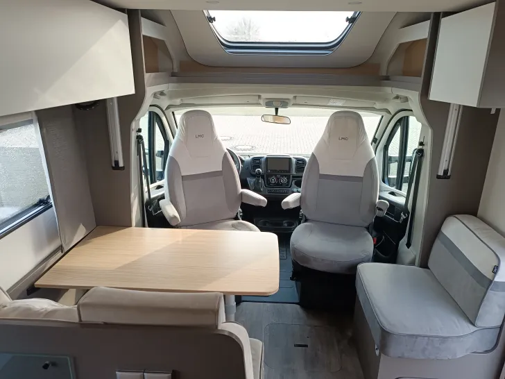 Fahrzeugbild LMC Tourer Lift H 730 G SAT + SOLAR + Lithium #9