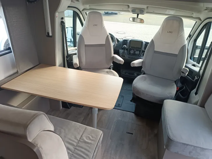 Fahrzeugbild LMC Tourer Lift H 730 G SAT + SOLAR + Lithium #11