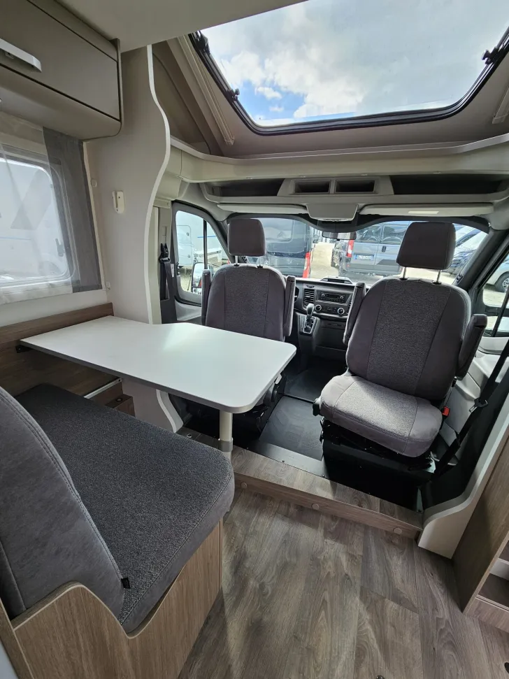Fahrzeugbild Carado Edition24 T Ford 338 SAT|TV|Automatik|Hubbett #6