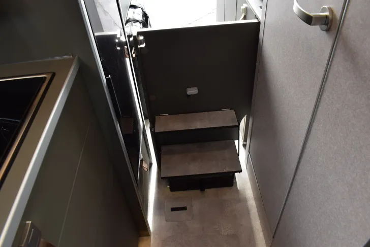 Fahrzeugbild Hymer Camper Van Grand Canyon S CrossOver LIthium, Solar, Leder, 4x4 #24