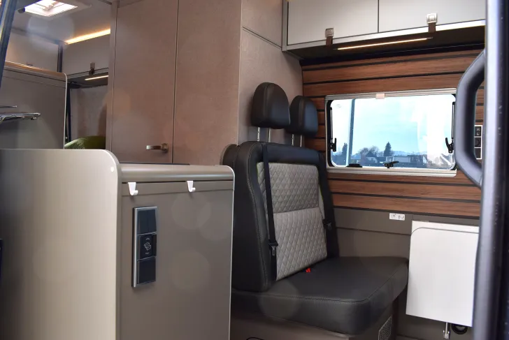 Fahrzeugbild Hymer Camper Van Grand Canyon S CrossOver LIthium, Solar, Leder, 4x4 #29