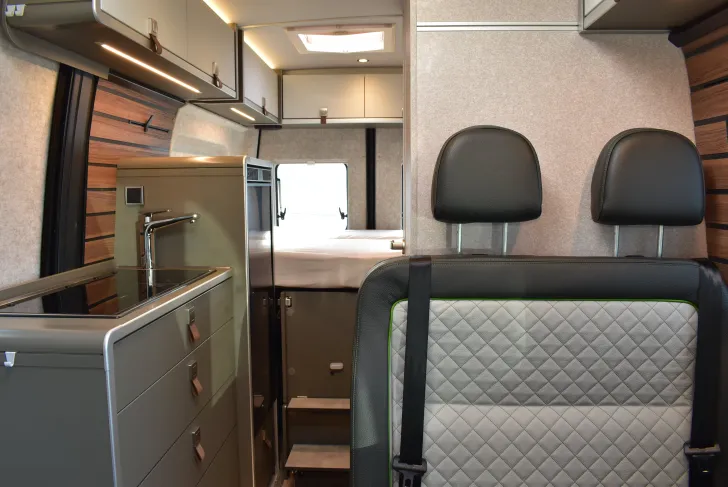 Fahrzeugbild Hymer Camper Van Grand Canyon S CrossOver LIthium, Solar, Leder, 4x4 #35