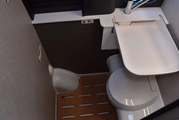 Fahrzeugbild Hymer Camper Van Grand Canyon S CrossOver LIthium, Solar, Leder, 4x4 #49