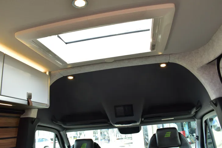 Fahrzeugbild Hymer Camper Van Grand Canyon S CrossOver LIthium, Solar, Leder, 4x4 #57