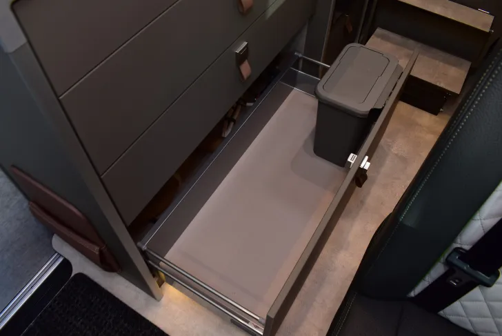 Fahrzeugbild Hymer Camper Van Grand Canyon S CrossOver LIthium, Solar, Leder, 4x4 #59