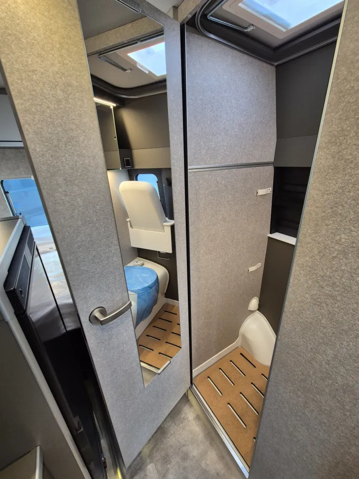 Fahrzeugbild Hymer Grand Canyon S CrossOver *Allrad*Winterpaket* #23