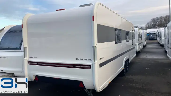 Schräg Vorne Adria Alpina 663 HT