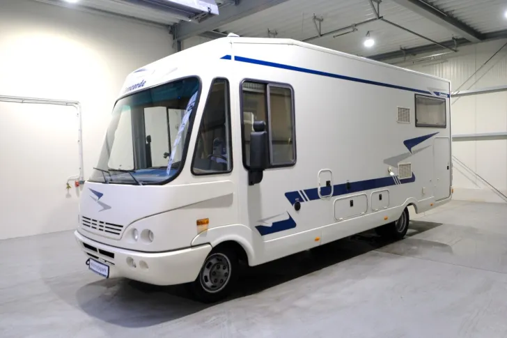 Fahrzeugbild Concorde Charisma I 720R/Rundsitzgruppe+Hubbett/Solar #3