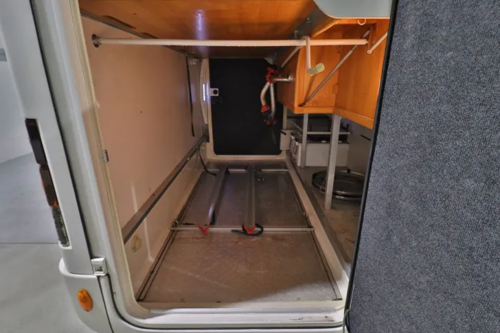 Fahrzeugbild Concorde Charisma I 720R/Rundsitzgruppe+Hubbett/Solar #6