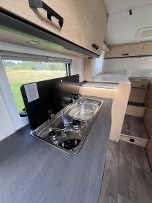 Fahrzeugbild Sunlight V 66 Markise/9 Zoll Radio/Kamera/Längsbetten #14