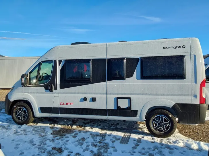 Fahrzeugbild Sunlight Cliff 600 Automatik, Markise, 600Kg Zuladung #3