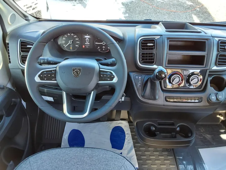 Fahrzeugbild Sunlight Cliff 600 Automatik, Markise, 600Kg Zuladung #5