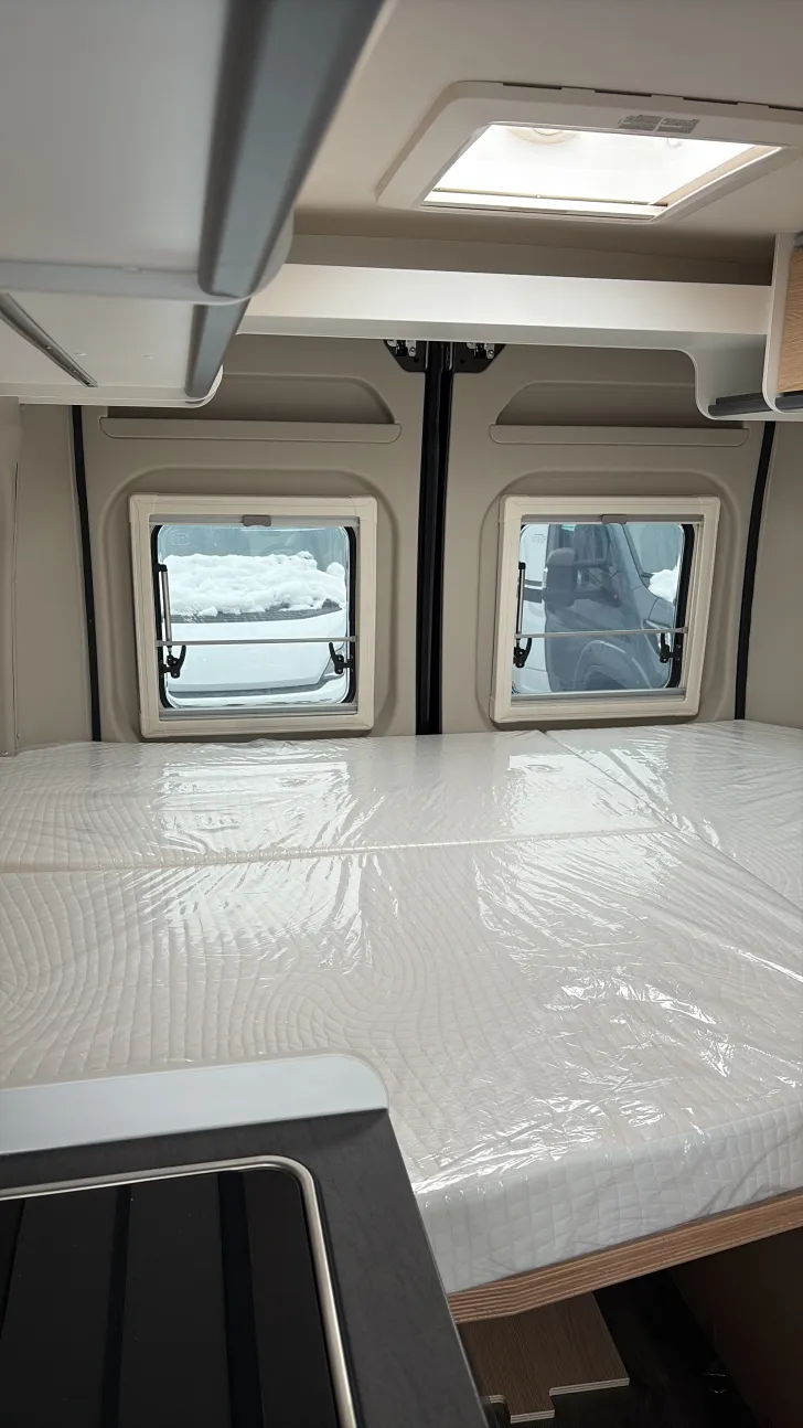 Betten Sunlight Camper Van CLIFF 600 X Sofort verfügbar