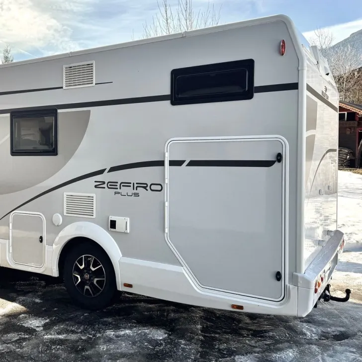 Fahrzeugbild Roller Team ZEFIRO 295 TL (Fiat) Bestens gepflegt – #2