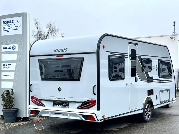 Fahrzeugbild Knaus Südwind 500 EU Black Selection *ATC+1800kg* #1