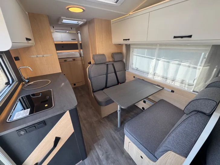 Fahrzeugbild Sunlight A 70 #6