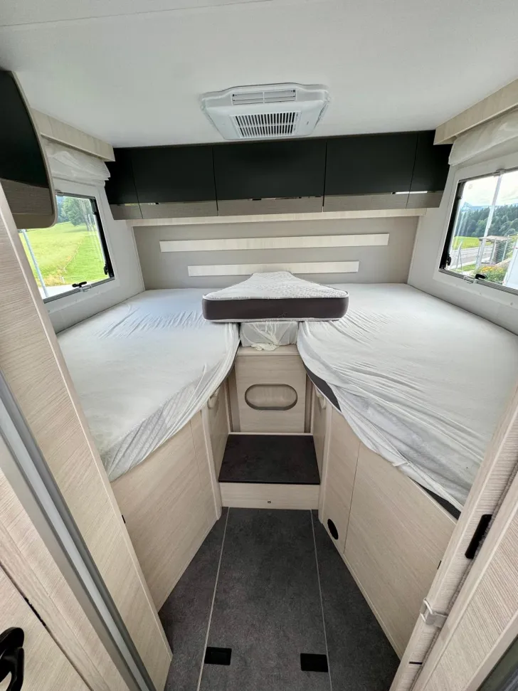 Fahrzeugbild Chausson Titanium Ultimate Ultimate 777 Ford Au #10