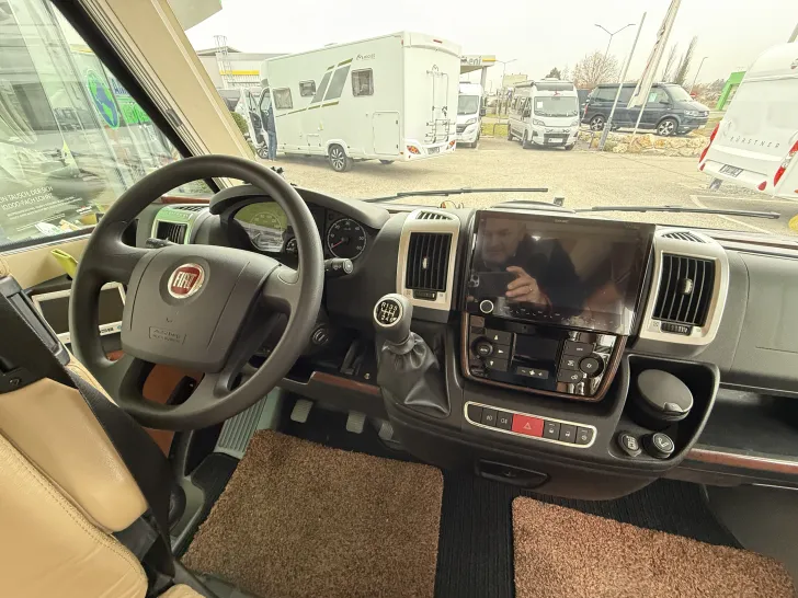 Fahrzeugbild Carthago chic c-line I 4.2 DB #29