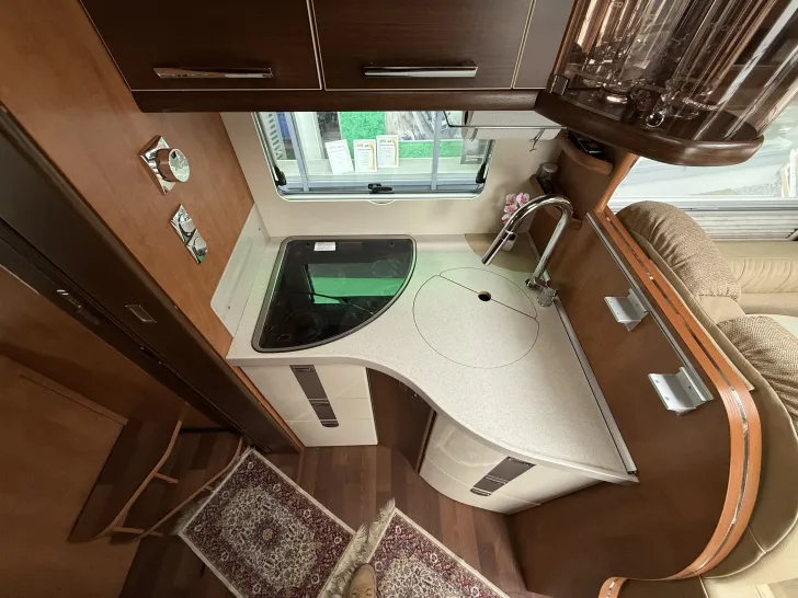 Fahrzeugbild Carthago chic c-line I 4.2 DB #37