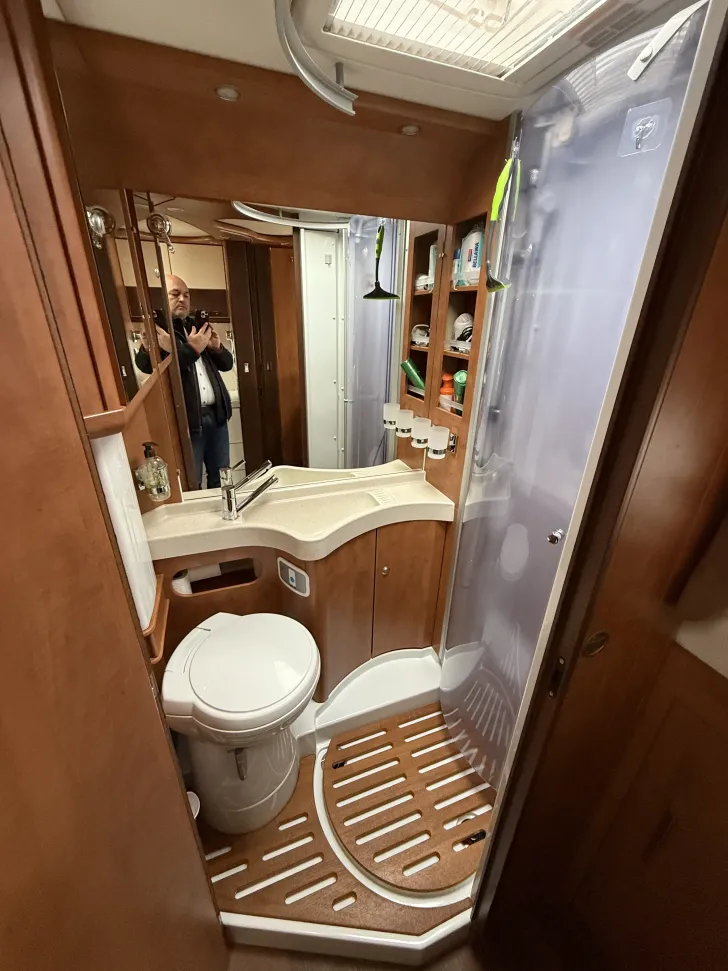 Fahrzeugbild Carthago chic c-line I 4.2 DB #43