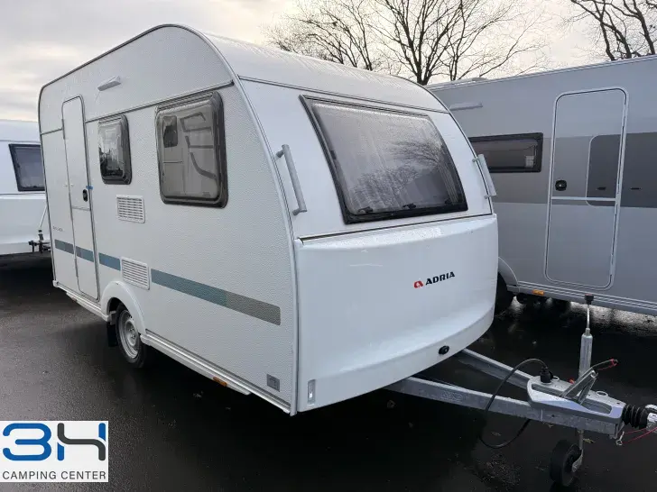 Schräg Vorne Adria Aviva 360 DK