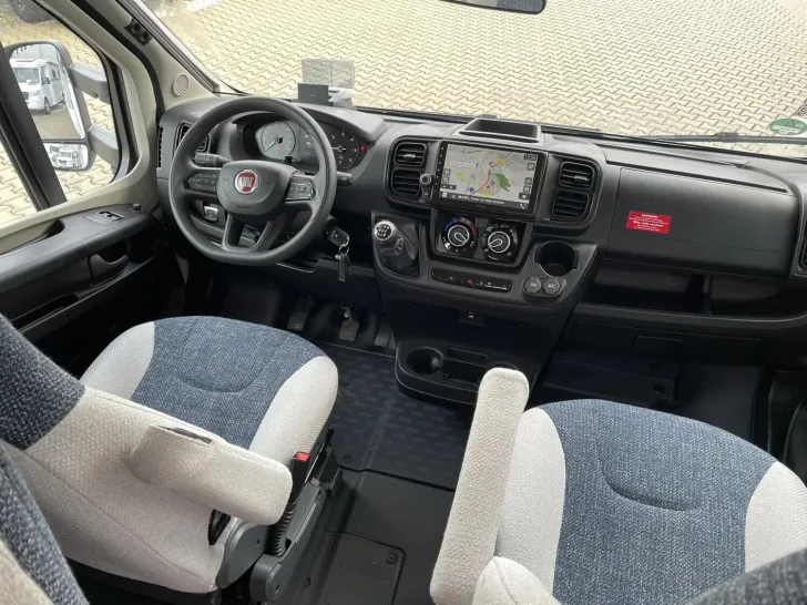 Fahrzeugbild Weinsberg CaraHome 650 DG #8