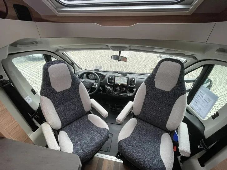 Fahrzeugbild Weinsberg CaraSuite 650 MF #8