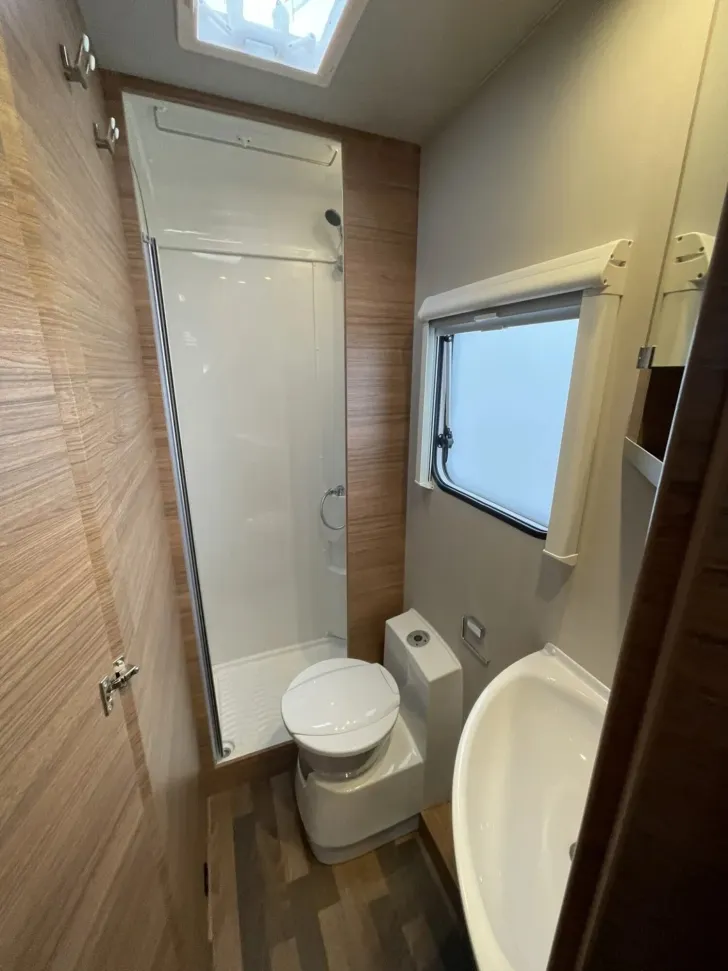 Fahrzeugbild Weinsberg CaraSuite 650 MF #14