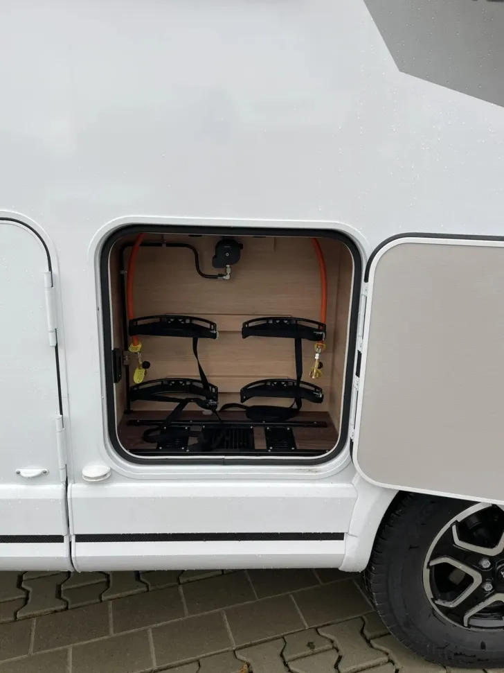 Fahrzeugbild Knaus L!VE WAVE PLATINUM SELECTION 650 MF Hubbett #8
