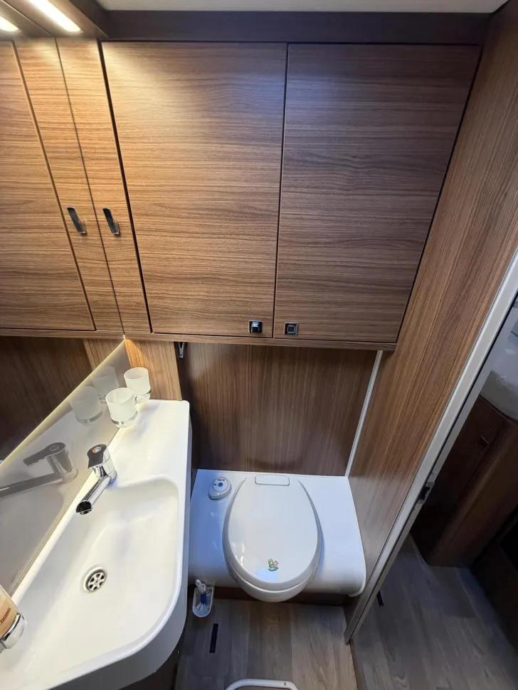 Fahrzeugbild Hymer B-Klasse MC I WhiteLine 600 Luftfeder/AHK/Klima #20