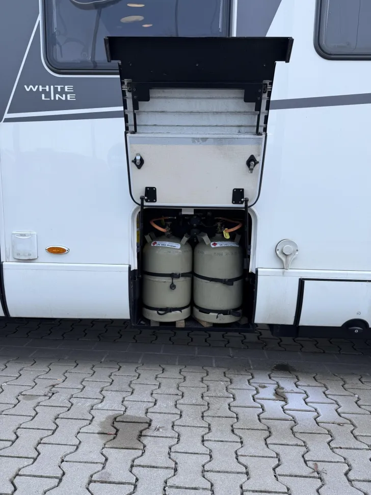 Fahrzeugbild Hymer B-Klasse MC I WhiteLine 600 Luftfeder/AHK/Klima #27