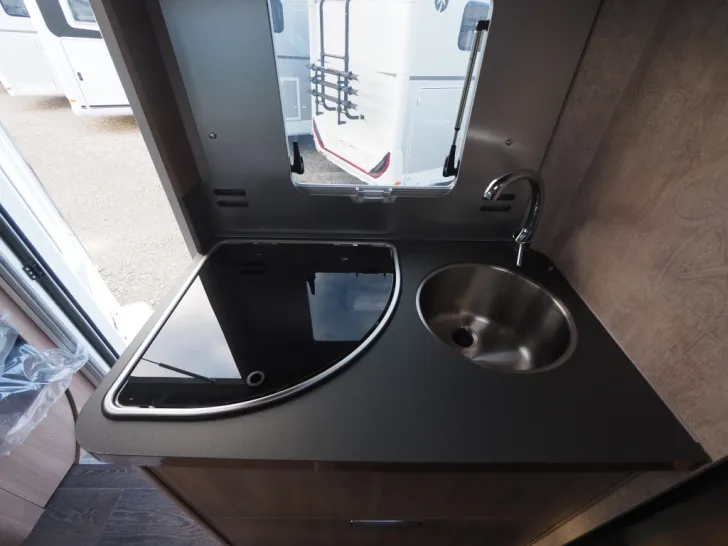 Fahrzeugbild Laika ECOVIP L 3009, 180 PS Autom., Hubbett, uvm. #7