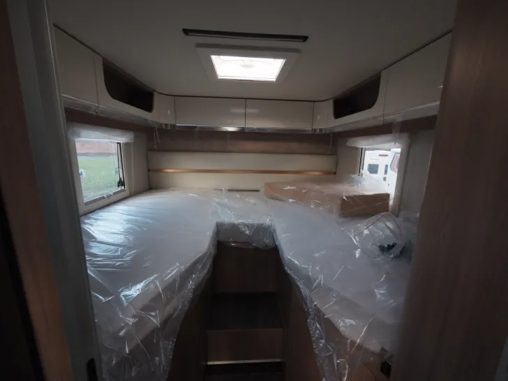 Fahrzeugbild Laika ECOVIP L 3009, 180 PS Autom., Hubbett, uvm. #10